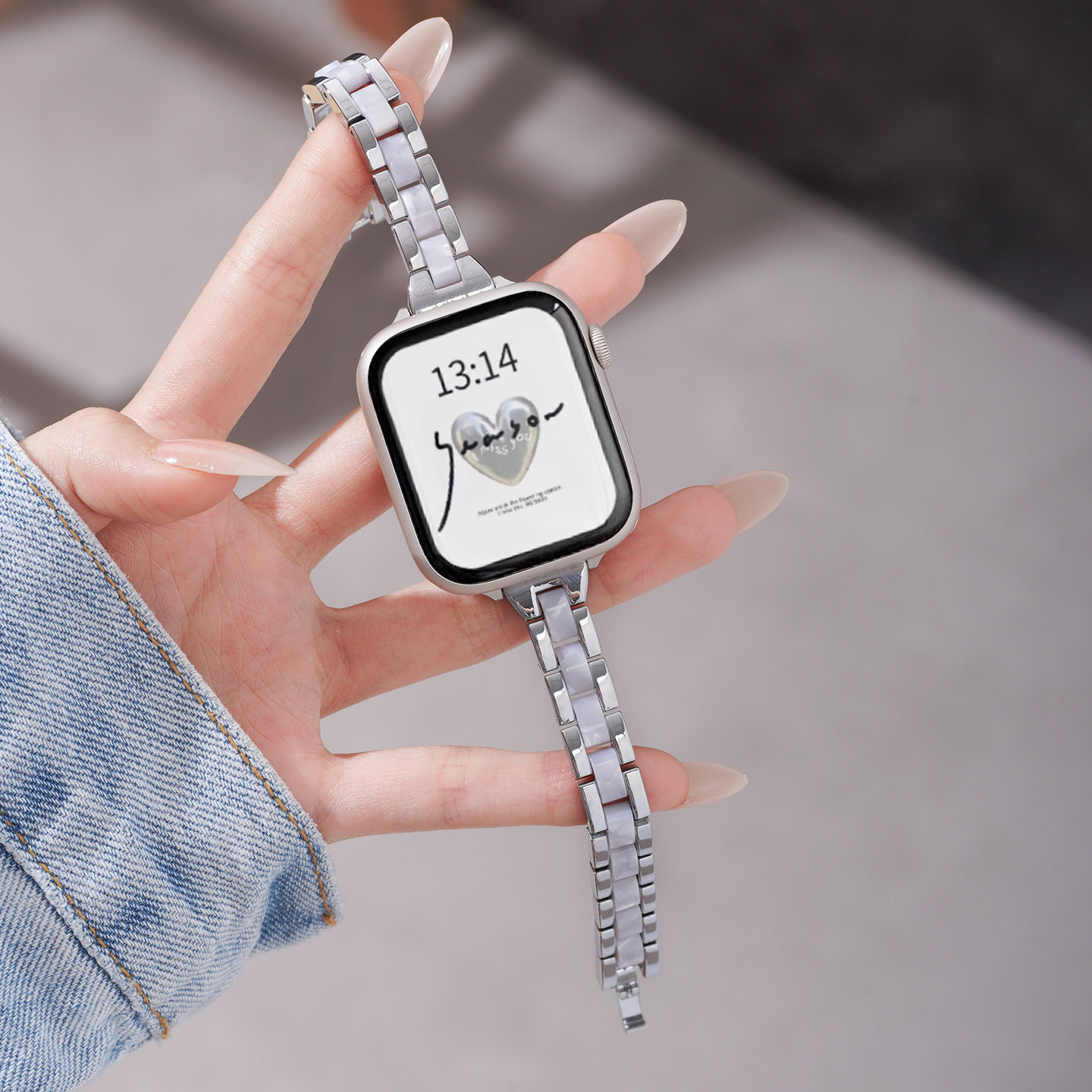Three-bead Resin Strap Womens Metal Model photo 2