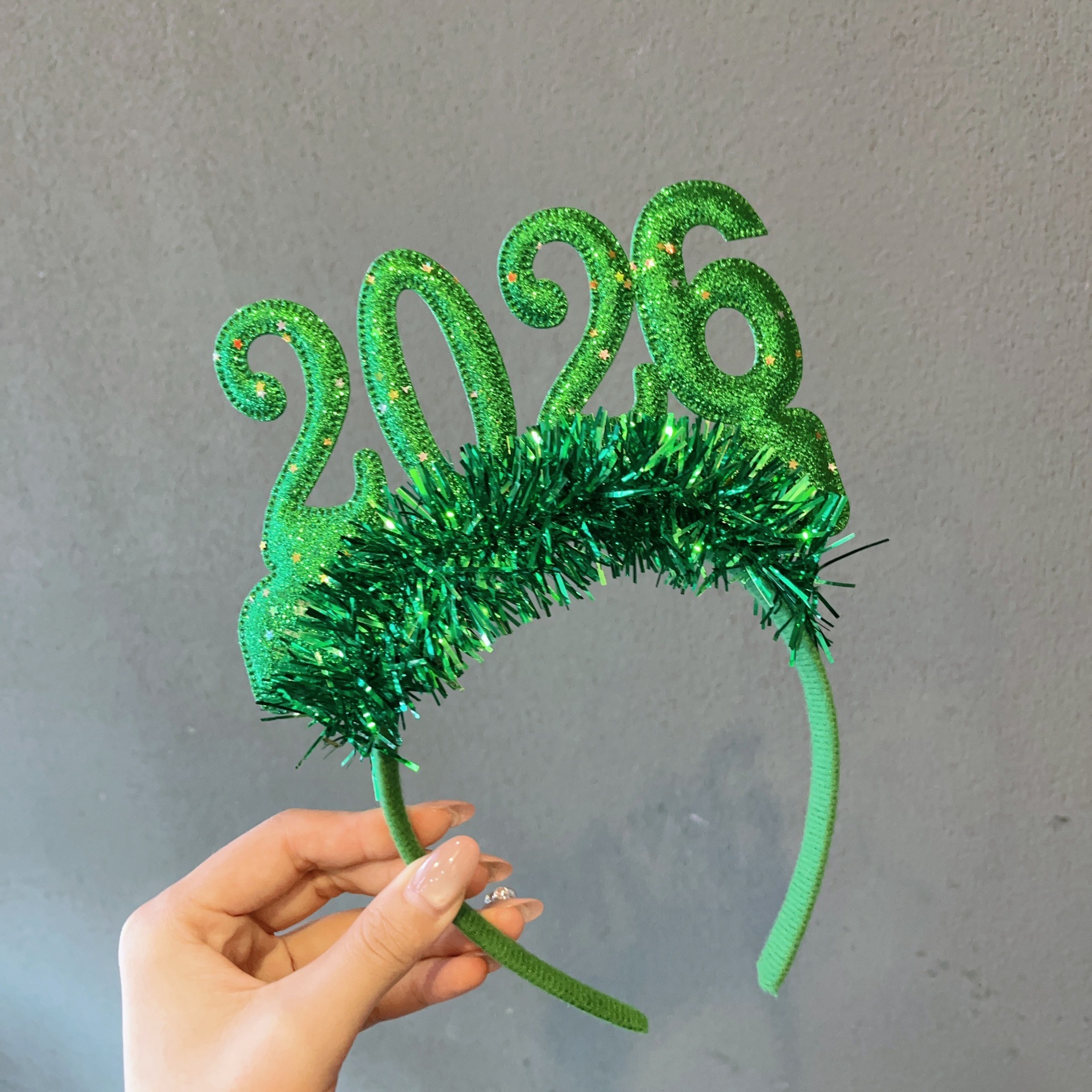 Birthday Headband A Photo Prop For Christmas Parties photo 3