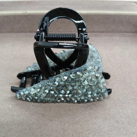 Korean-style Triangular Full-diamond Hair Clip For Women photo 2