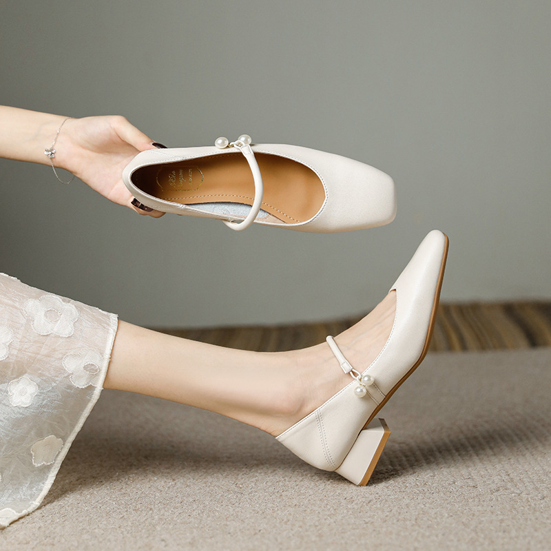Women's Chunky-heeled Square-toe Mary Jane Shoes photo 5