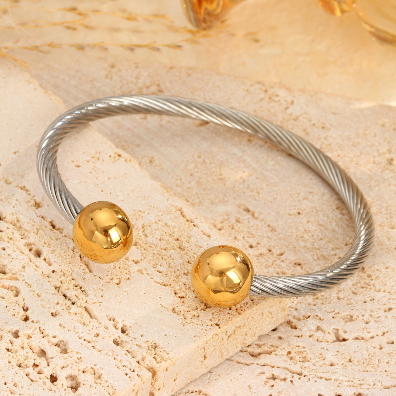 Twisted Steel Wire Bracelet For Men And Women photo 2