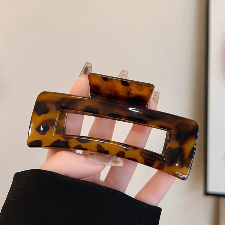 High-end Large Shark Clip For The Back Of The Head Hair Accessory Clamp photo 1