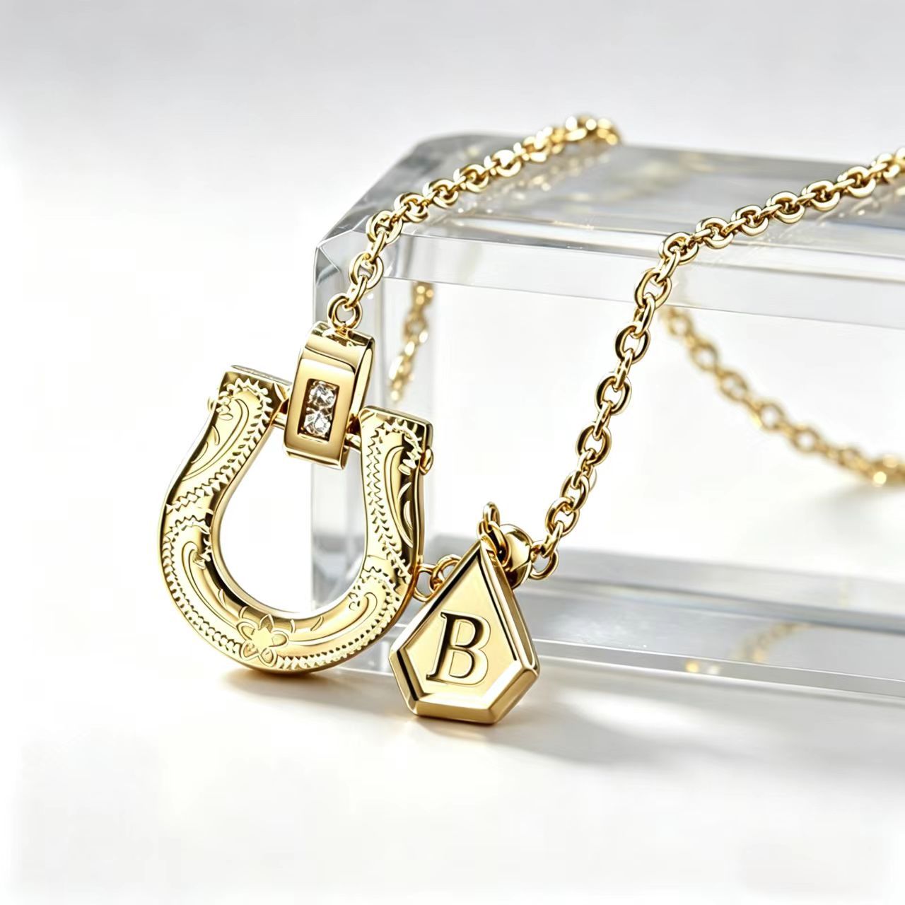 Women's Simple Elegant Versatile Necklace photo 3