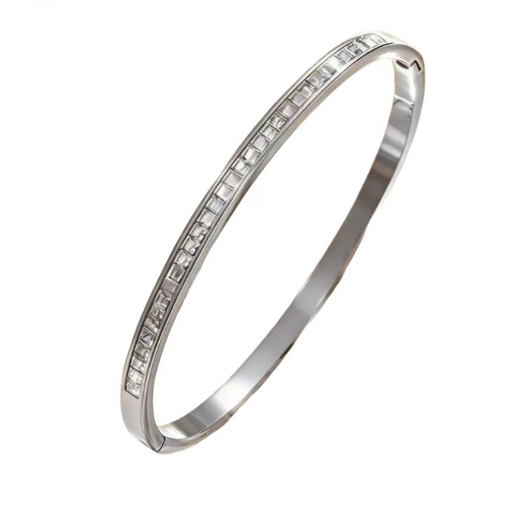 Love-Filled Star Stainless Steel Bracelet photo 6