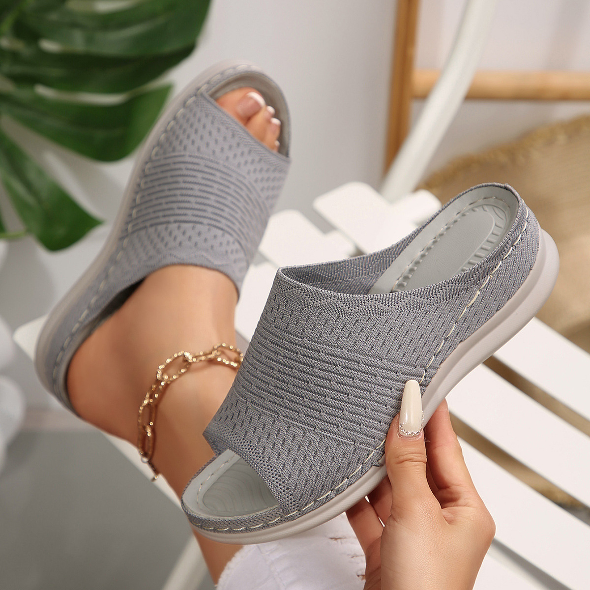 Breathable European And American-style Wedge Sandals, Plus Size photo 6