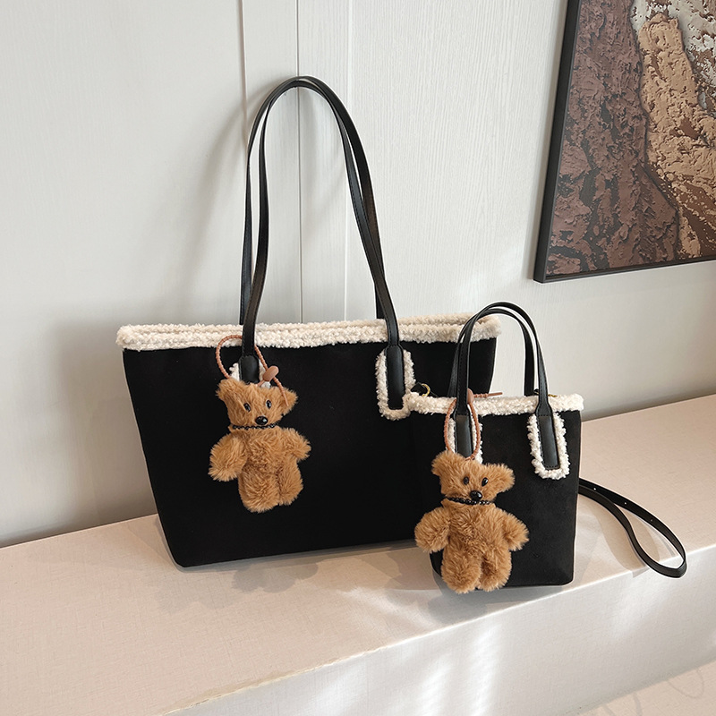 Simple Stylish And Versatile Fluffy Handbag photo 1