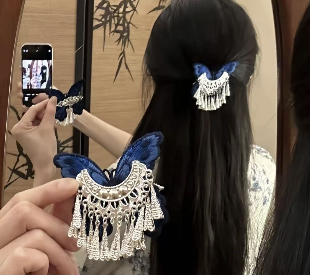 Vintage Blue Butterfly-embroidered Silver-bell Tassel Hair Clip photo 2