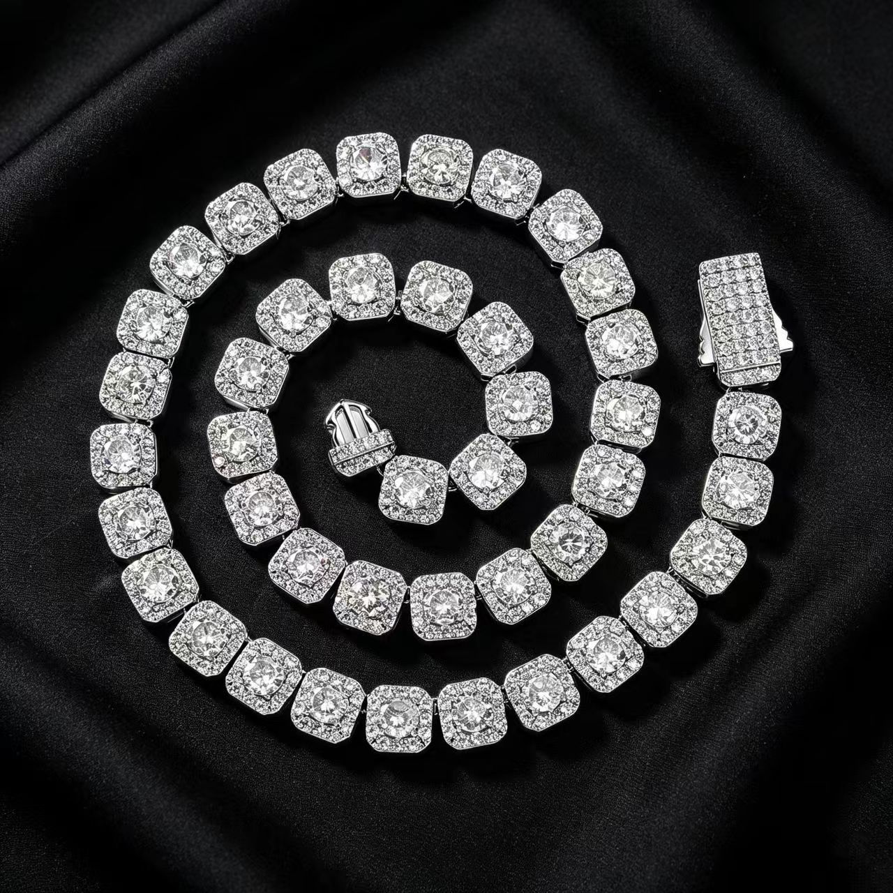 Square-cut Diamond Hip-hop Cuban Chain Necklace photo 3