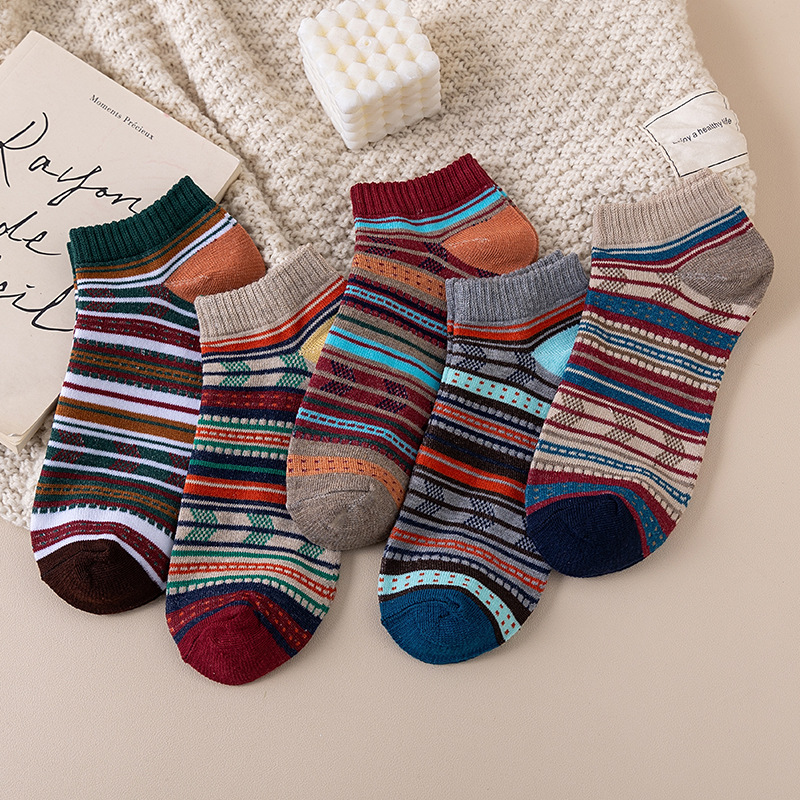 Mens Socks Harajuku-style Ankle Socks With Ethnic Patterns photo 3