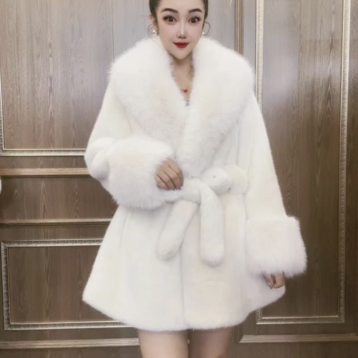 Stylish High-end Fur-and-fabric Faux Mink Coat photo 2