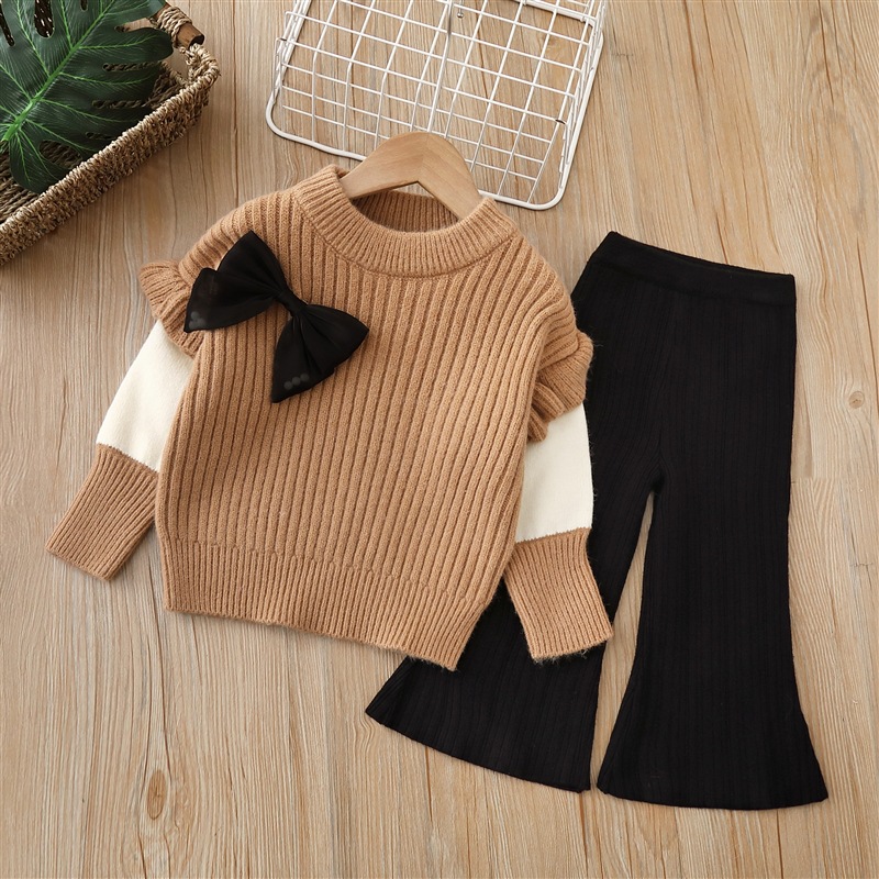 Childrens Two-Piece Knitted Set With Round Neck photo 2