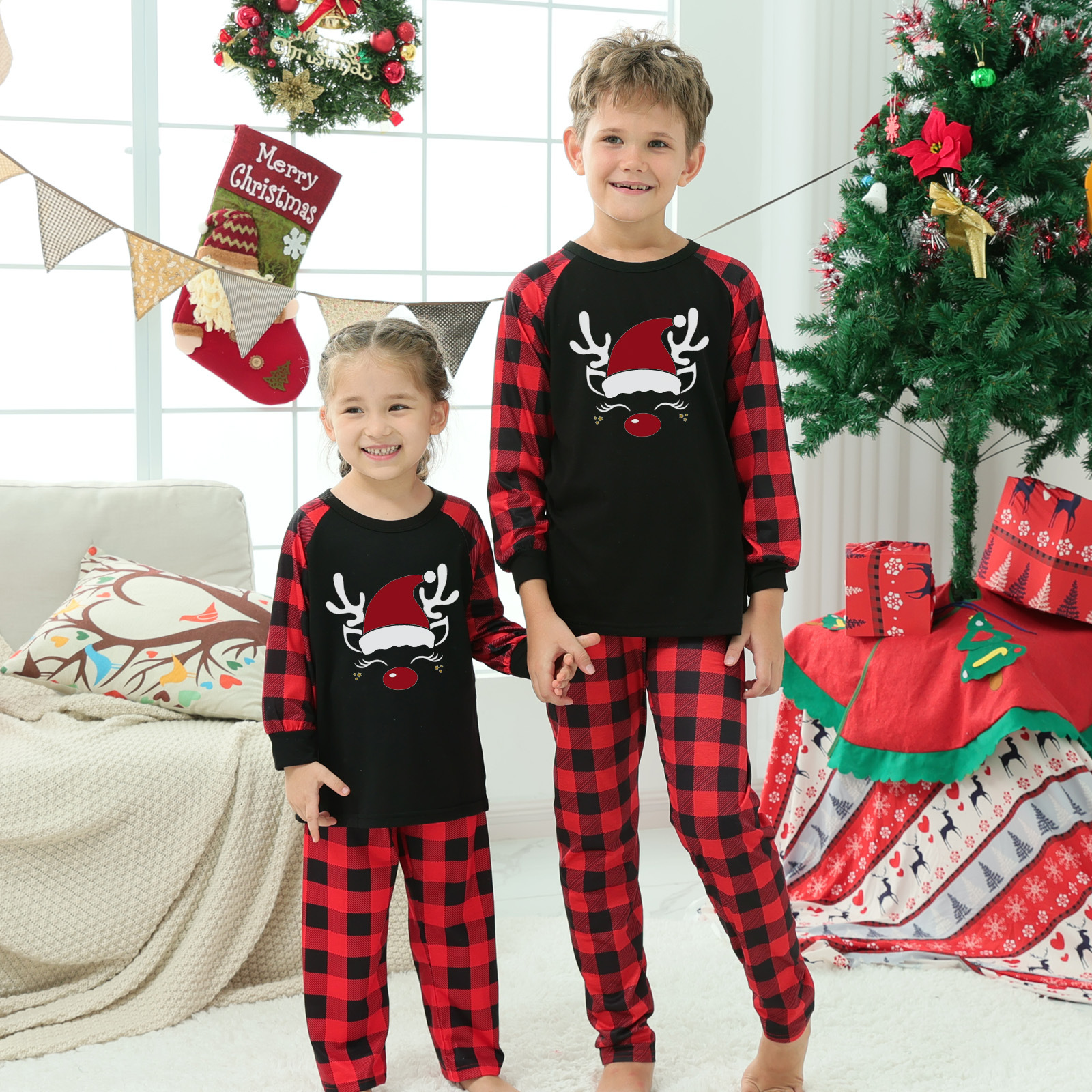 Plaid Stitching Printing Christmas Homewear Parent-child Suit photo 1