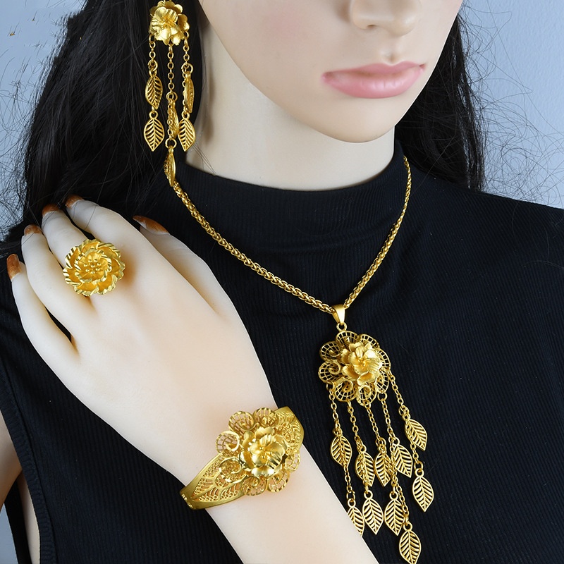 Lady's Flower Necklace Earring Ring Bracelet Copper-plated Gold Jewelry Suit photo 1