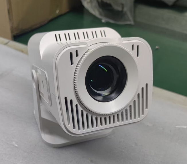 4K Ultra-HD Android Home Theater Projector For Your Phone photo 6
