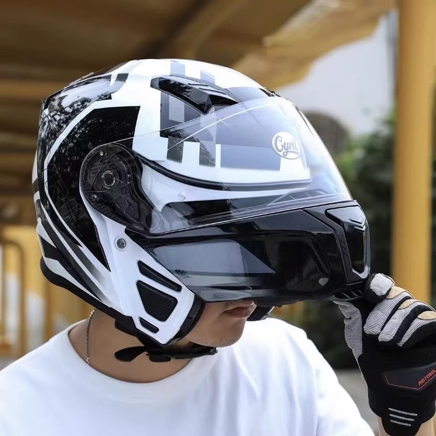 Face-revealing Motorcycle Helmet Dual-lens Full-face Helmet For Scooters photo 1