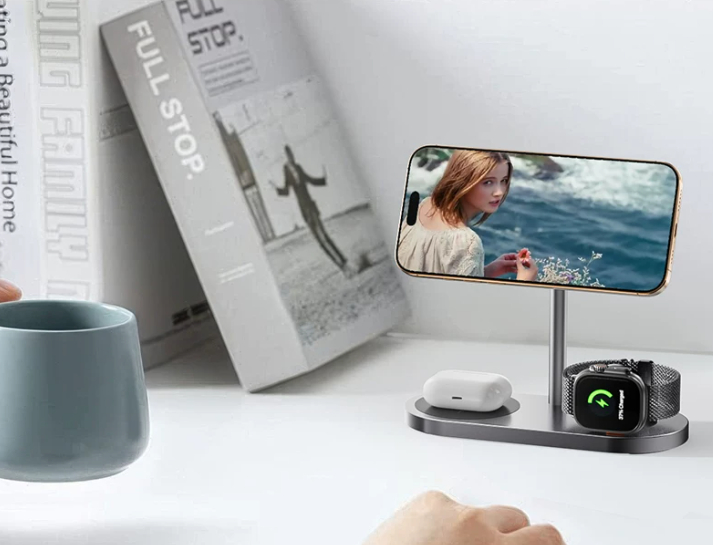 3-in-1 Wireless Charger Magnetic Desktop Charging Station Stand photo 8