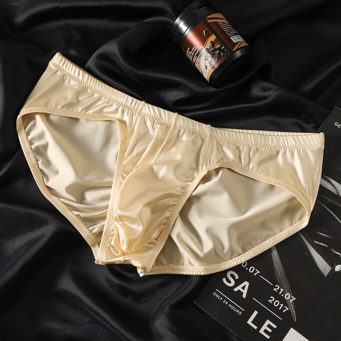 Satin-gloss Crinkled Hip-defining Sexy Mens Briefs photo 4