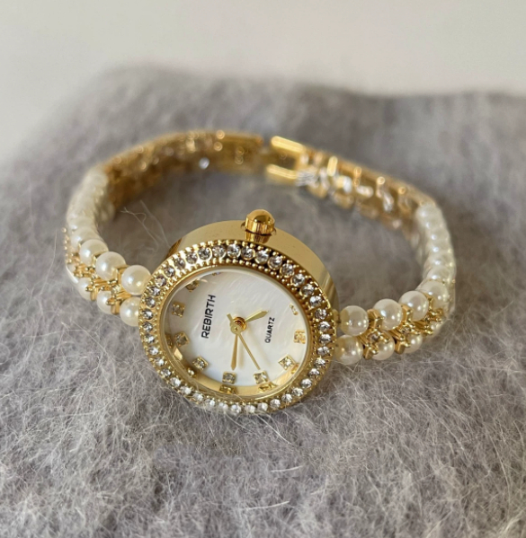 Vintage-style Elegant Chain Watch With A Fashionable And Niche Design photo 2