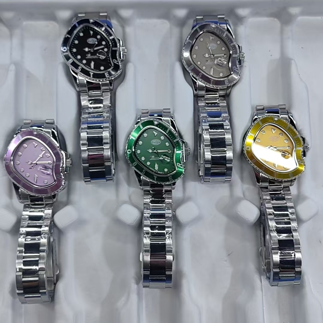 Watch photo 1