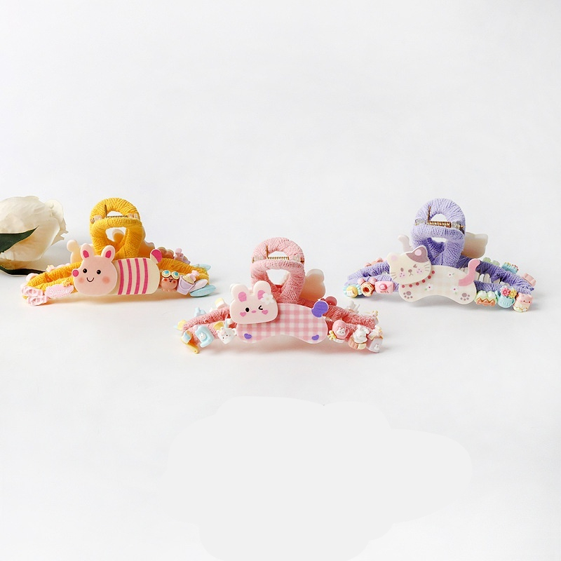 Cute Korean-style Plaid Hair Clip For Puppies And Kittens photo 1