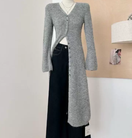 French Retro Knitted Long Sweater Cardigan For High-end Autumn And Winter photo 2