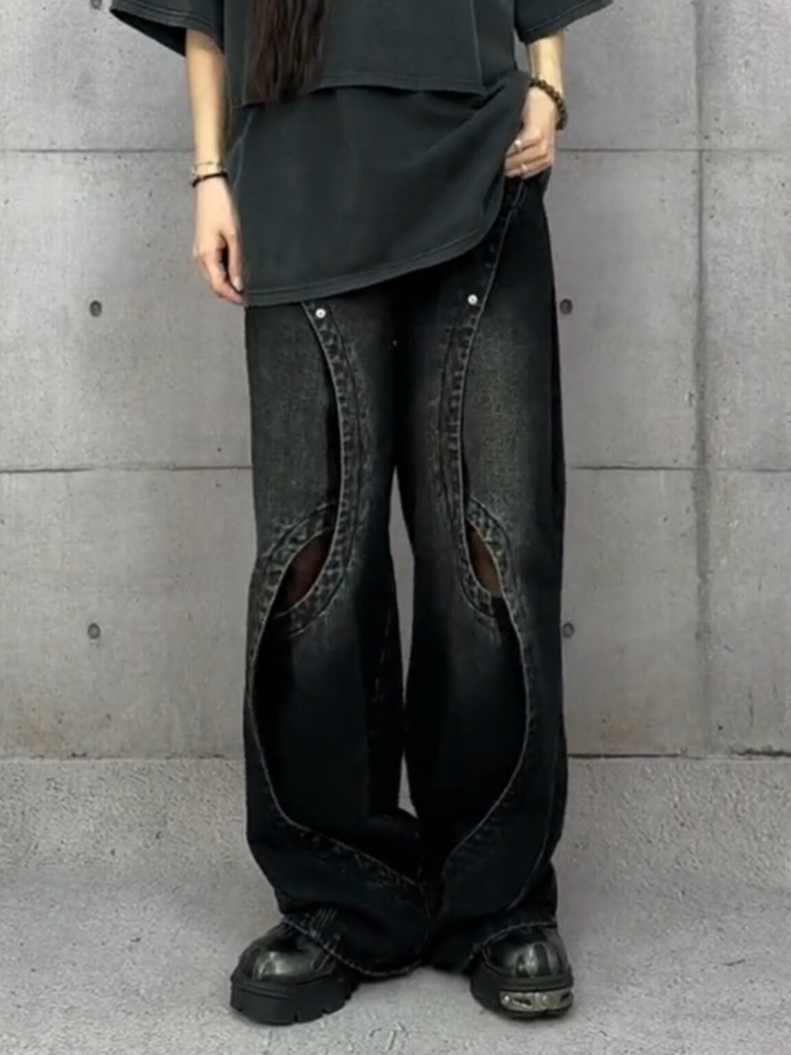 Patchwork Vintage Heavy-washed Distressed Denim Jeans photo 2