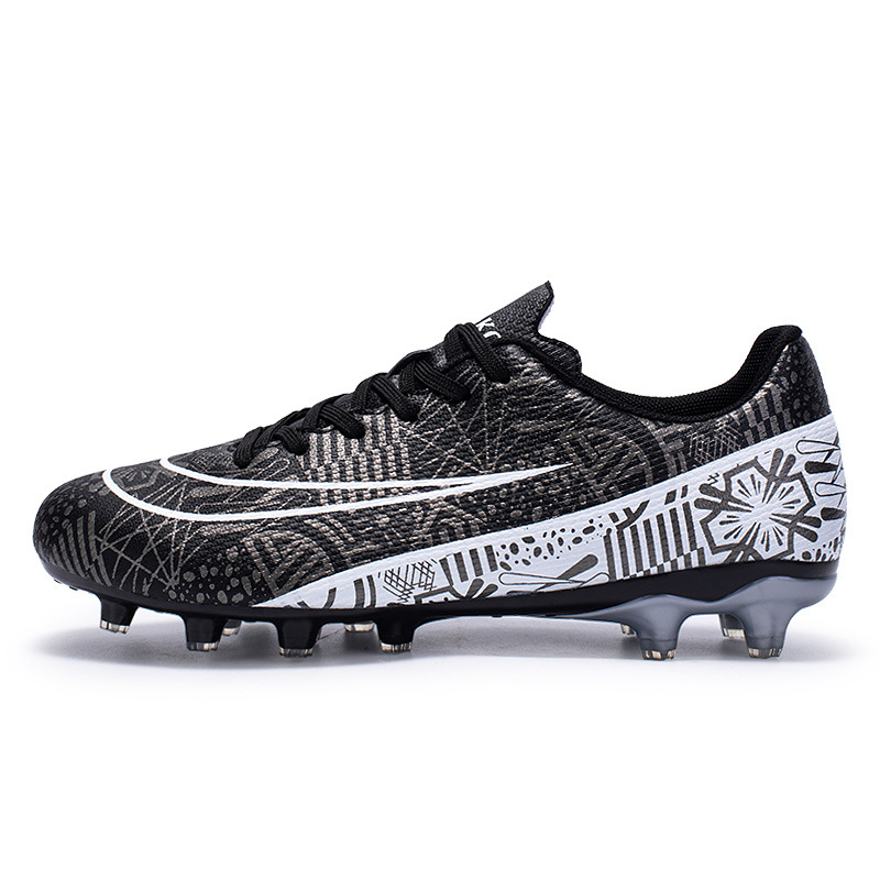 Studded And Molded Soccer Cleats For Boys And Girls photo 4