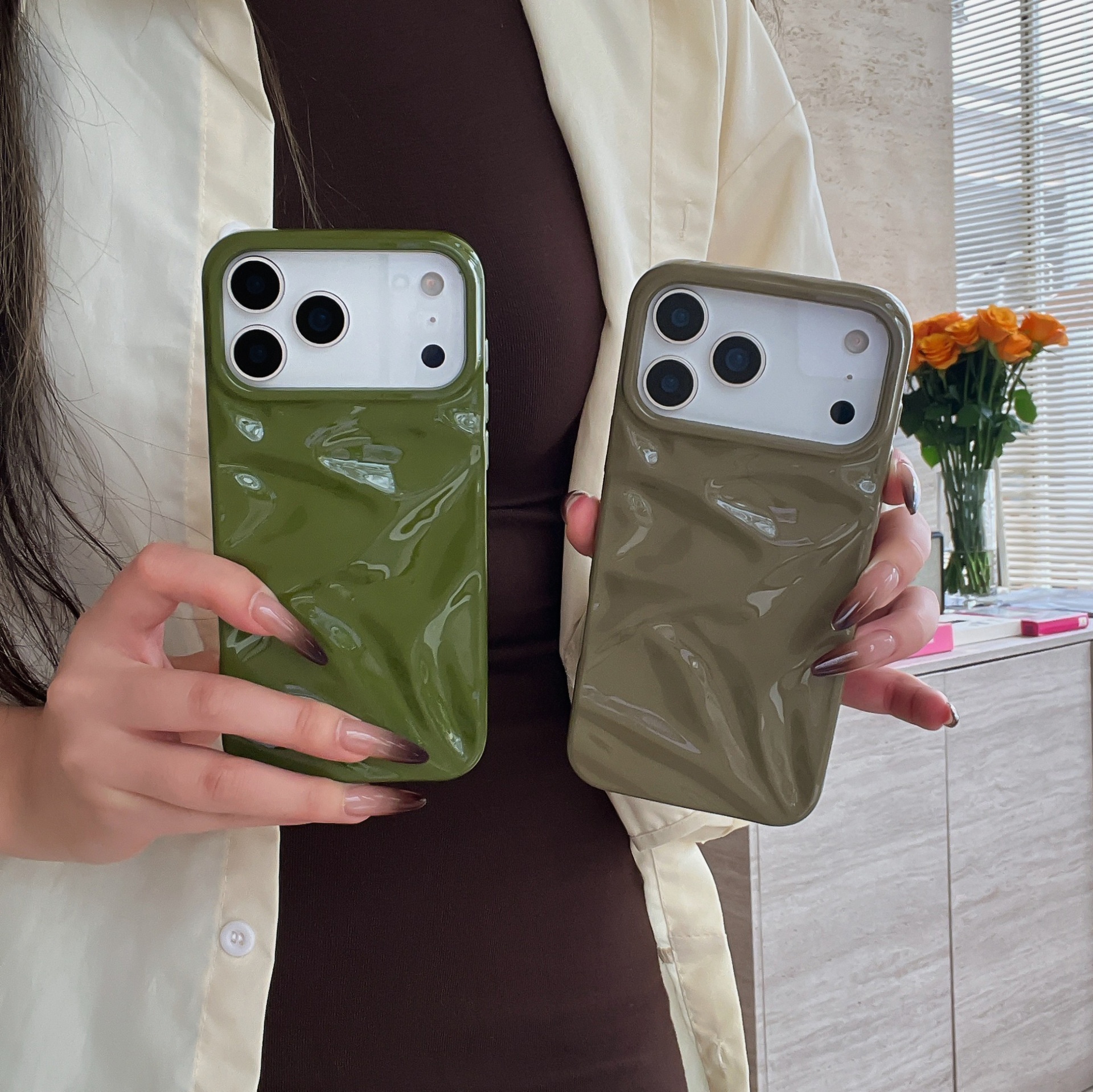Three-dimensional Pleated Pattern Autumn And Winter Color Phone Case photo 6