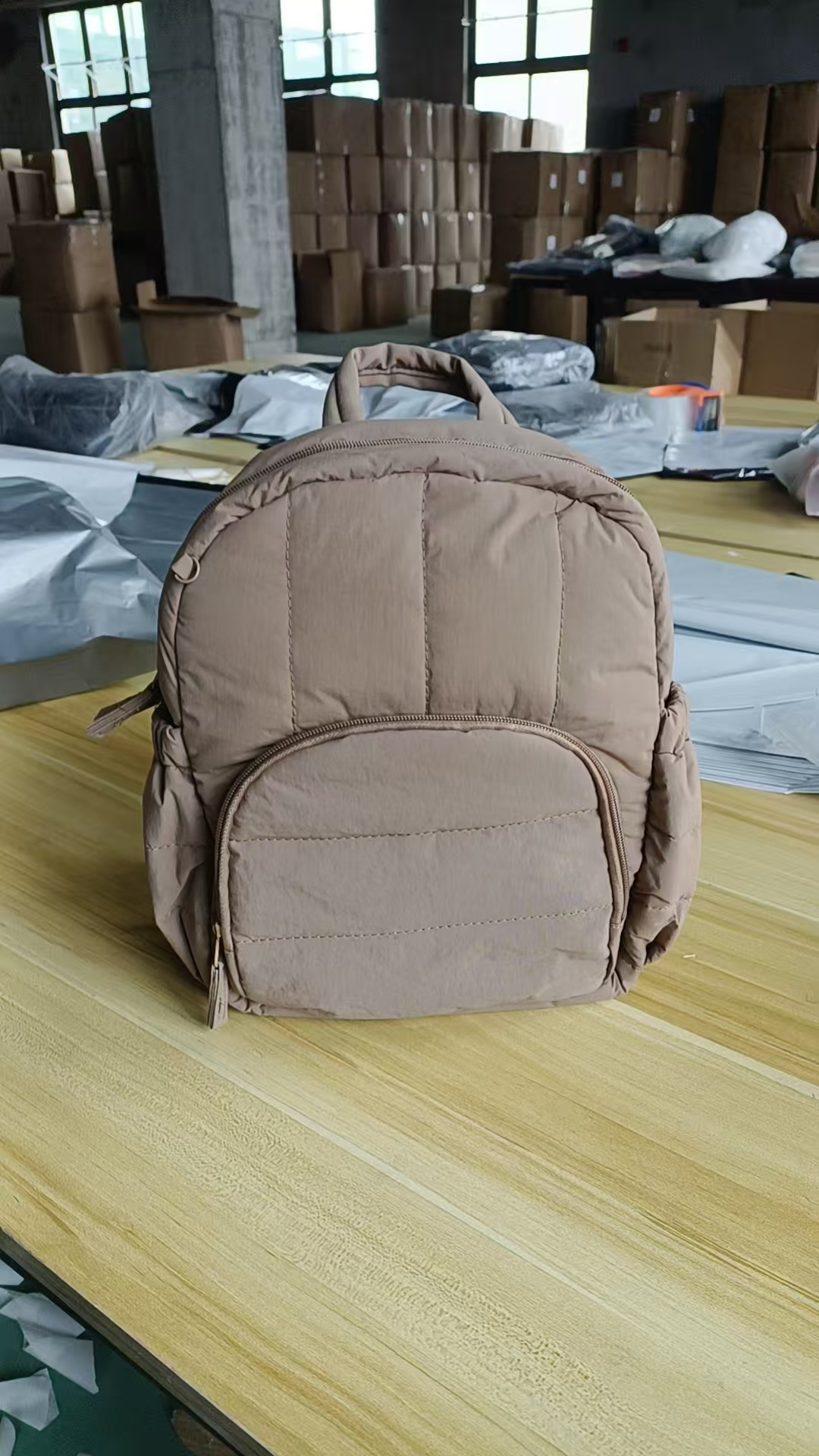 New Stylish Womens Small Down Jacket-style Shoulder Bag photo 3
