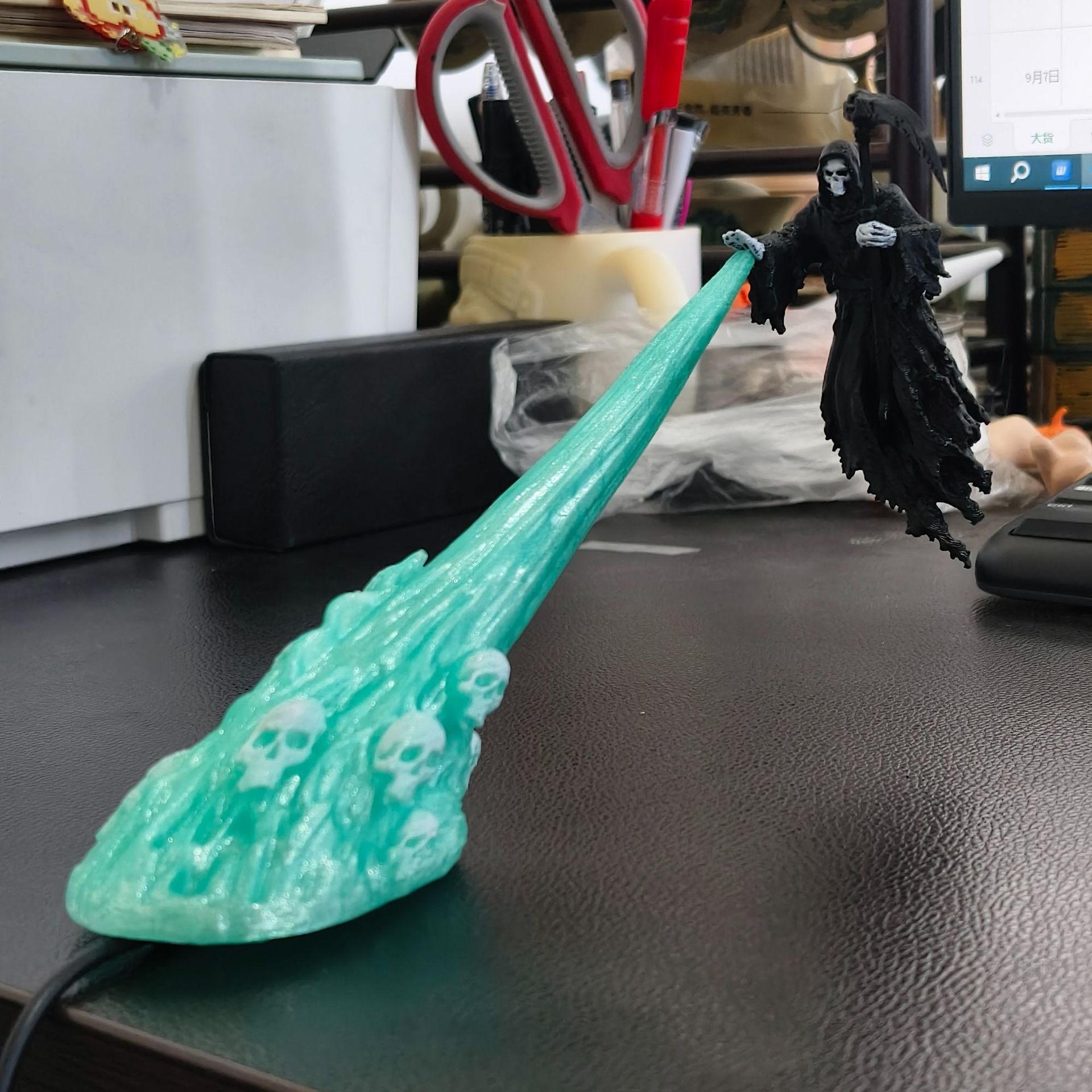 3D-printed Soul Beam Grim Reaper Bookshelf Lamp photo 2