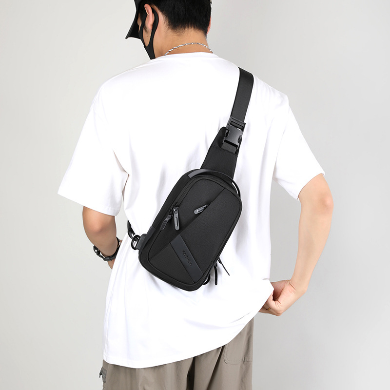 Men's New Chest Shoulder Bag photo 7