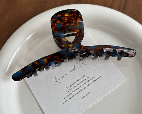 Large Hair Clip Voluminous Style Vintage Chic 13cm Extra-large Acetate Hair Claw photo 2