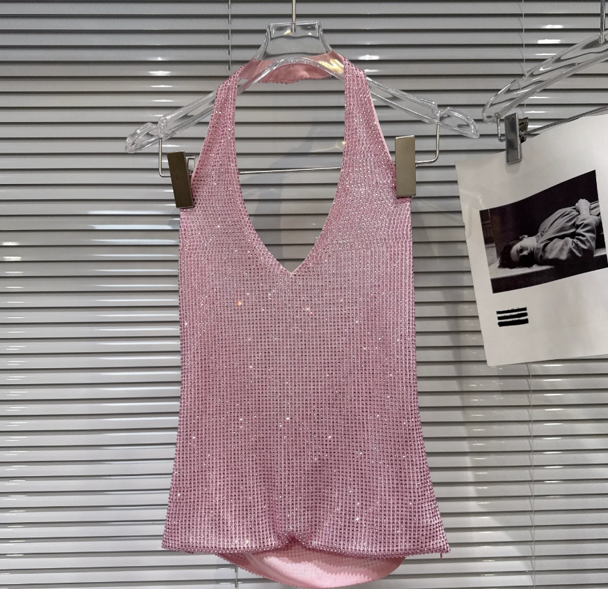Arrival Performance Runway V-Neck Rhinestone Halter Vest Elaborately Crafted Hip-Hugging Skirt Set photo 4