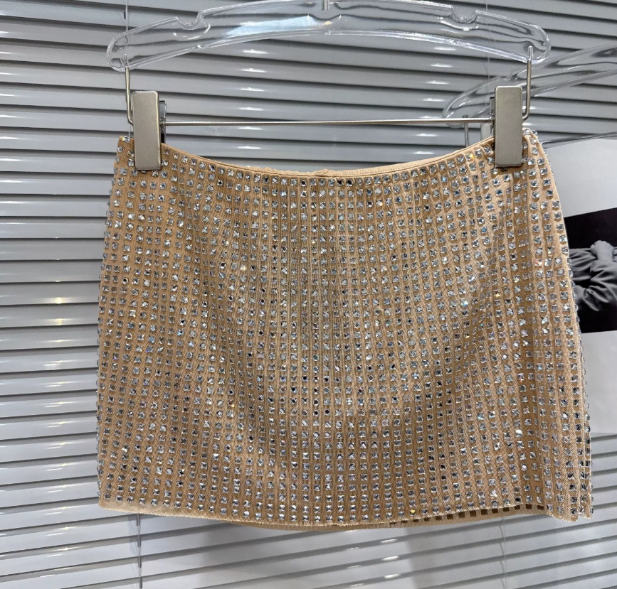 Arrival Performance Runway V-Neck Rhinestone Halter Vest Elaborately Crafted Hip-Hugging Skirt Set photo 5
