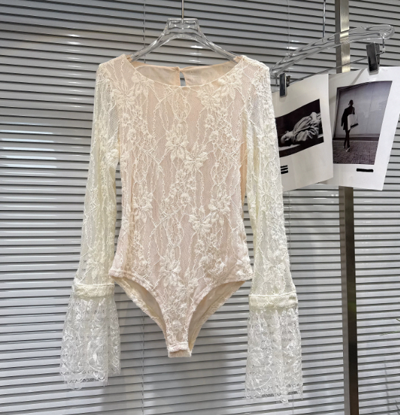 Elegant Socialite-style Lace Jumpsuit With Flared Sleeves Paired With A Plaid Midi Skirt photo 5