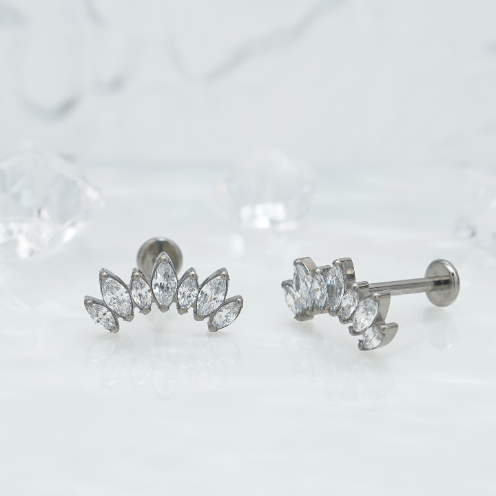 Grandeur Spark 16 Gauge Implant Grade Titanium Internally Threaded Labret With Marquise And Round CZ Fan Top photo 1